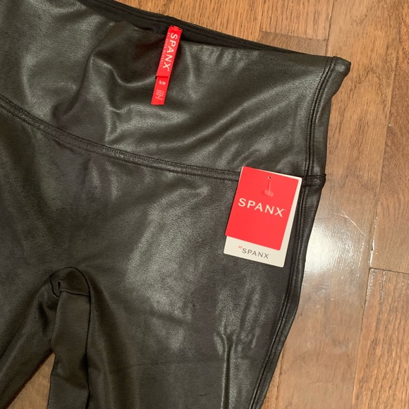 Spanx Faux Leather Leggings - Picture 5 of 7